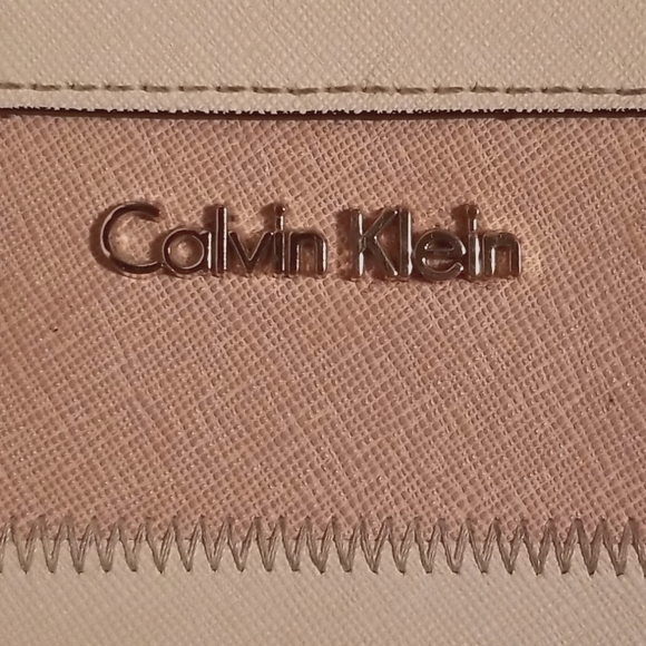 Calvin Klein Wallet - Picture 2 of 6